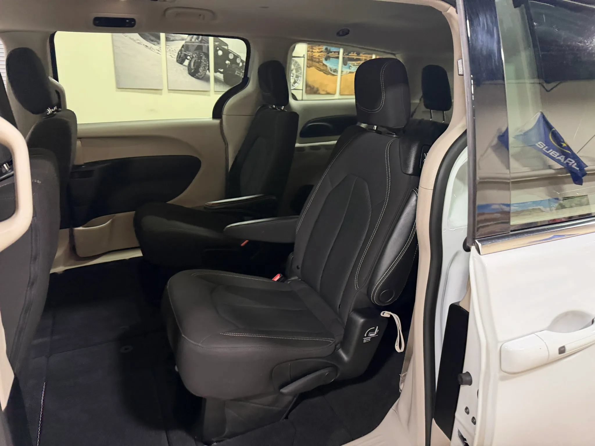 Used 2023 Chrysler Voyager LX FWD image 24