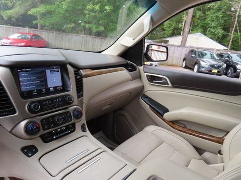 Used 2015 GMC Yukon Denali w/ Premium Package AWD/4WD image 30