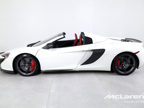 Used 2016 McLaren 650S Spider image 7