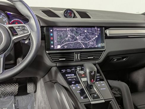 Used 2022 Porsche Cayenne Platinum Edition AWD/4WD image 33