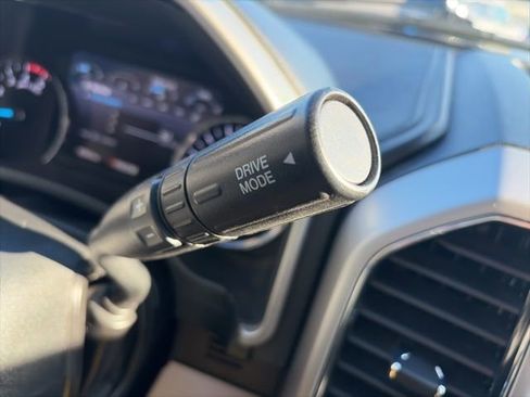 Used 2021 Ford F250 Lariat w/ Lariat Value Package AWD/4WD image 18