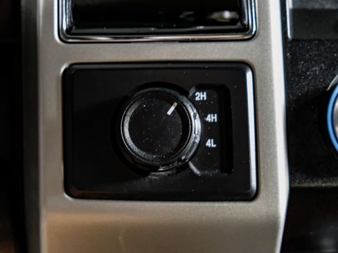 Used 2020 Ford F350 King Ranch w/ King Ranch Ultimate Package AWD/4WD image 26