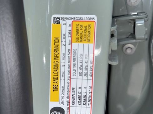 Used 2025 Chevrolet Equinox LT w/ Safety and Technology Package FWD image 15
