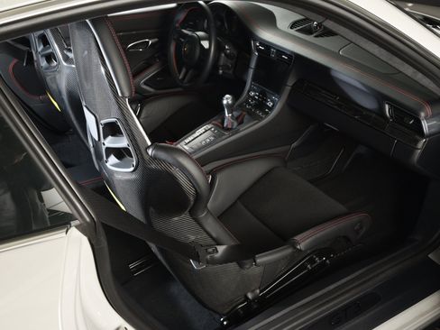 Used 2019 Porsche 911 GT3 RWD image 40
