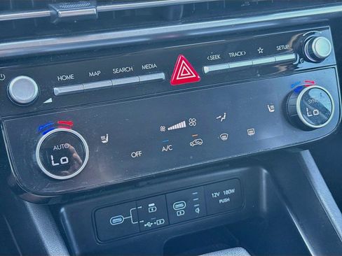 Certified 2025 Hyundai Tucson SEL AWD/4WD image 9