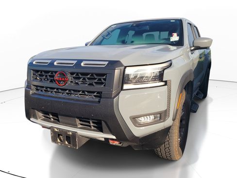 Used 2025 Nissan Frontier Pro-X w/ Pro Premium Package RWD image 3