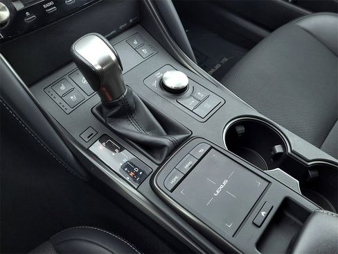 Used 2022 Lexus IS 300 AWD w/ Premium Package image 18