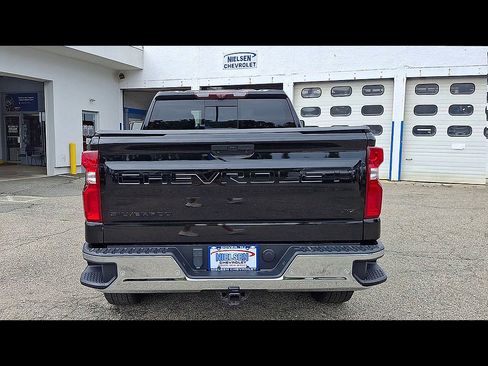 Certified 2021 Chevrolet Silverado 1500 LTZ w/ Technology Package AWD/4WD image 7
