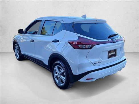 Used 2024 Nissan Kicks S image 8