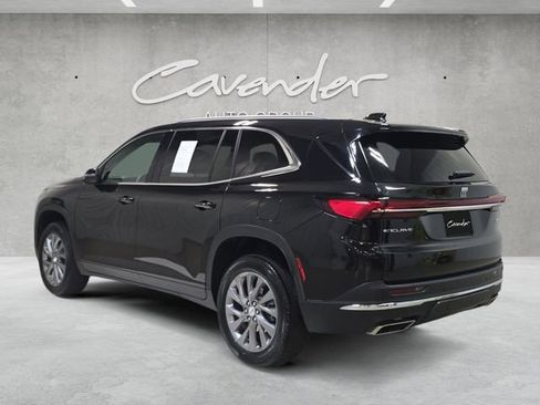 Used 2025 Buick Enclave Preferred image 14