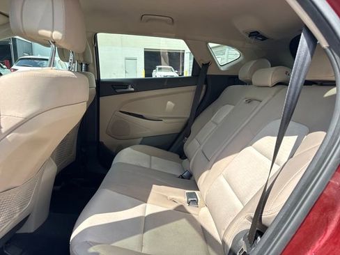 Used 2017 Hyundai Tucson SE FWD image 11