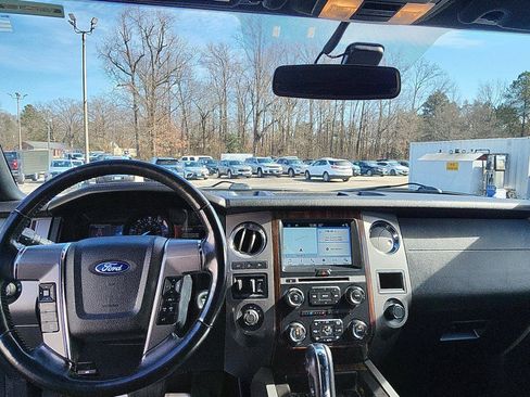Used 2017 Ford Expedition EL Platinum image 20