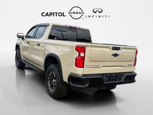 Used 2022 Chevrolet Silverado 1500 ZR2 image 7