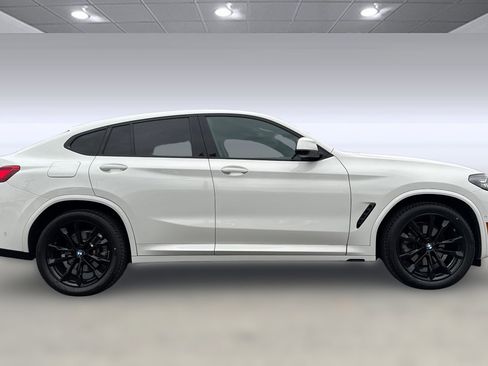 Used 2024 BMW X4 xDrive30i w/ Premium Package image 7