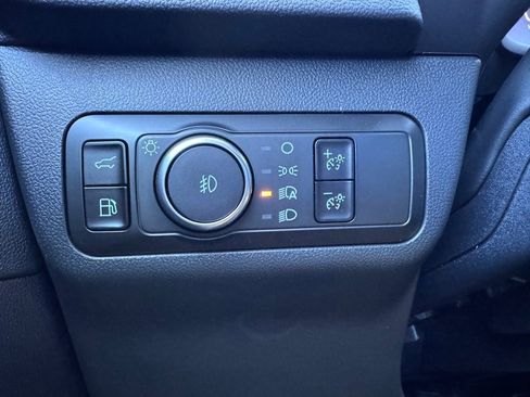 New 2026 Ford Escape SE image 32