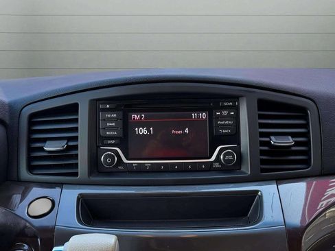 Used 2015 Nissan Quest SV image 22