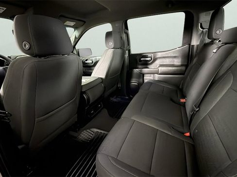 Used 2022 Chevrolet Silverado 1500 Custom Trail Boss w/ LPO, Dark Essentials Package image 25