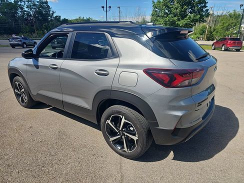 Used 2023 Chevrolet TrailBlazer RS w/ Convenience Package AWD/4WD image 8