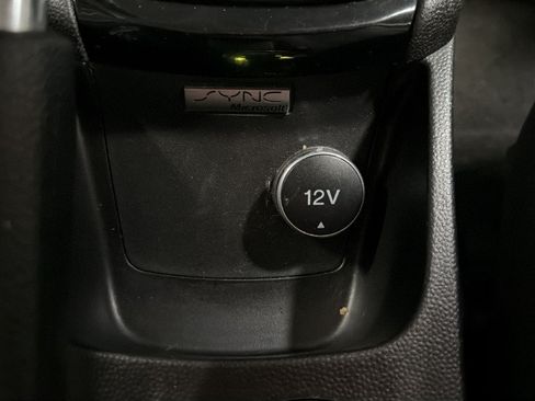 Used 2014 Ford Fiesta SE w/ Equipment Group 201A FWD image 39