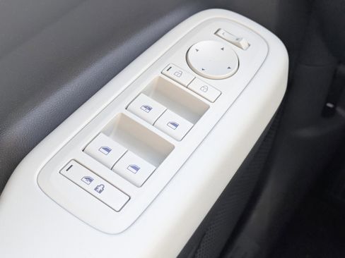 New 2026 Hyundai Santa Fe SE AWD/4WD image 17