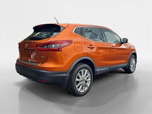 Used 2021 Nissan Rogue Sport S image 6