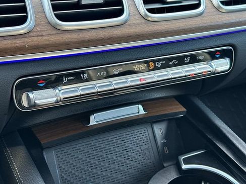 Certified 2025 Mercedes-Benz GLE 350 4MATIC image 31