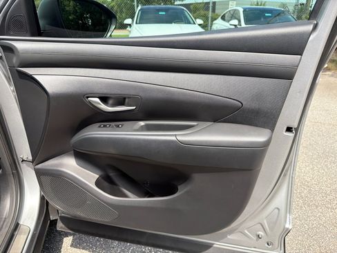 Certified 2025 Hyundai Tucson SEL AWD/4WD image 15