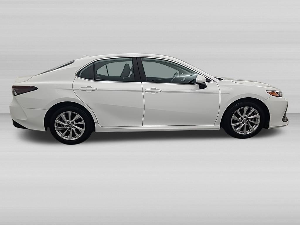Used 2024 Toyota Camry LE FWD image 10