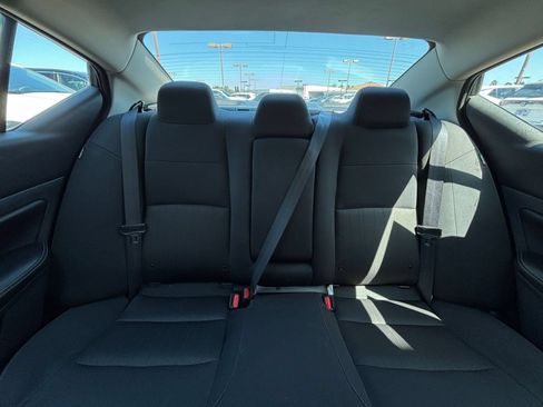 Used 2025 Nissan Altima 2.5 SV FWD image 34