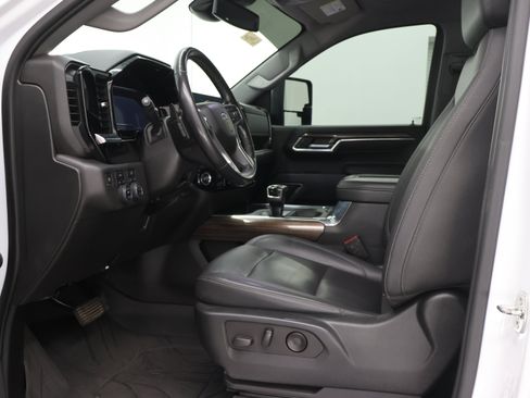 Used 2022 Chevrolet Silverado 1500 RST w/ True North Edition Plus AWD/4WD image 8