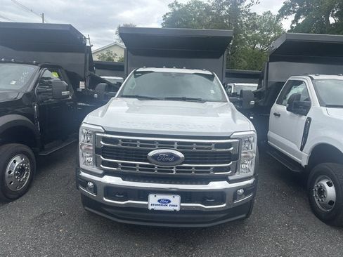 New 2025 Ford F550 XL 4x4 image 2