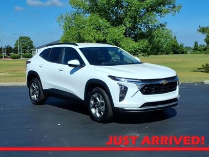 Used 2025 Chevrolet Trax LT