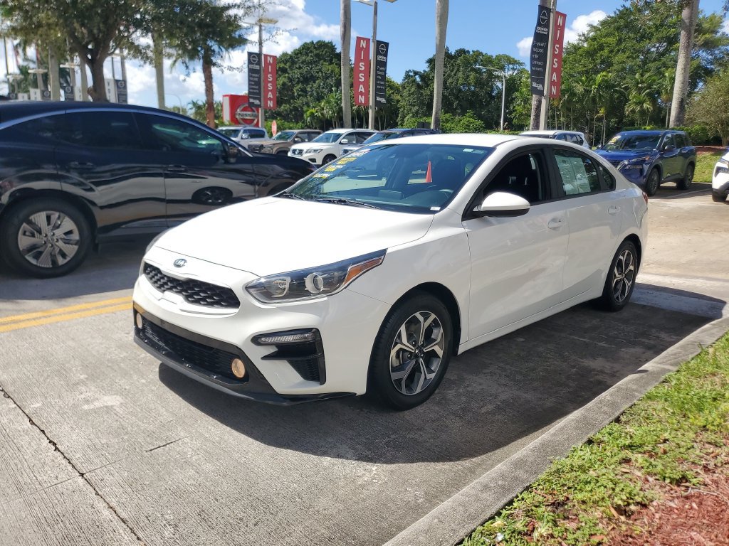 Used 2021 Kia Forte LXS FWD image 3