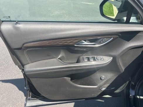 Used 2023 Buick Envision Avenir AWD/4WD image 7