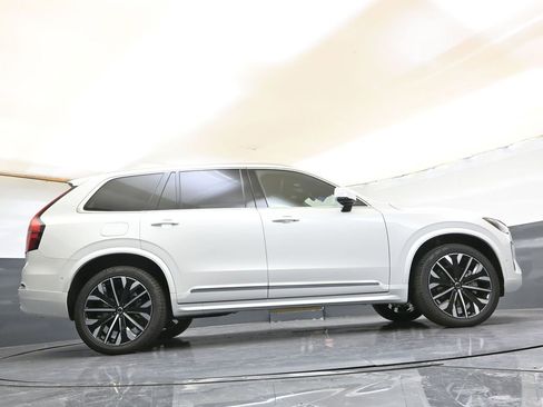 New 2026 Volvo XC90 B6 Plus w/ Protection Package Premier image 44