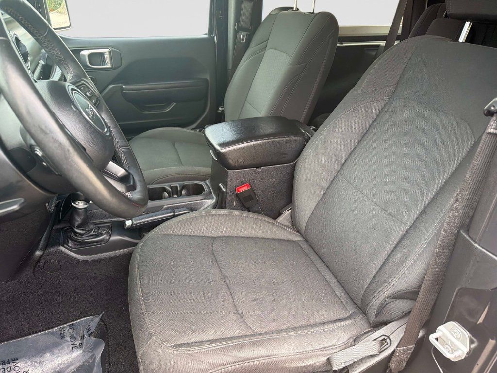 Used 2018 Jeep Wrangler Sport AWD/4WD image 15