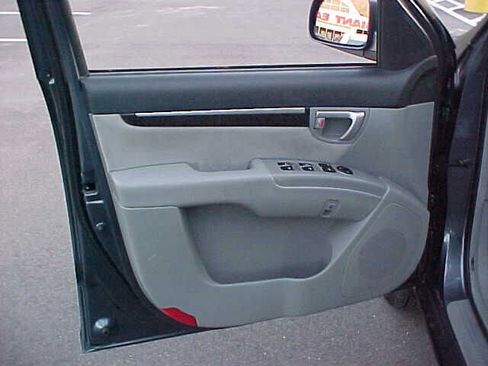 Used 2008 Hyundai Santa Fe GLS image 17