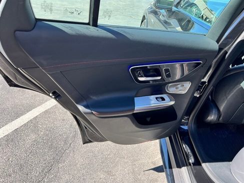 Used 2025 Mercedes-Benz GLC 43 AMG AMG GLC 43 image 25