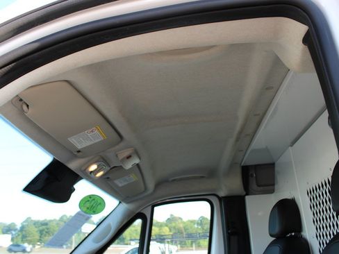 Used 2025 RAM ProMaster 3500 w/ Convenience Group FWD image 25