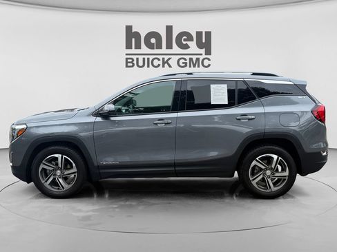 Used 2021 GMC Terrain SLT FWD image 2