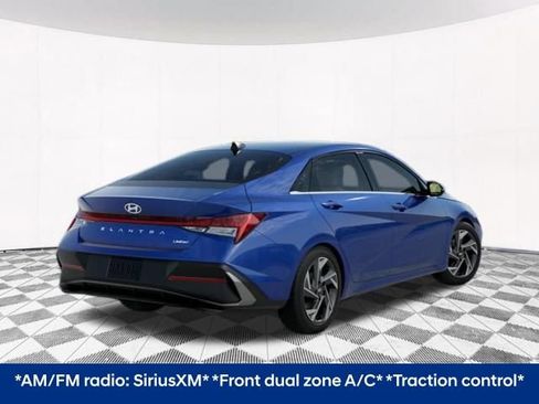 Used 2025 Hyundai Elantra Limited FWD image 6