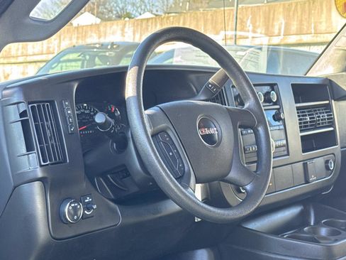 Used 2024 GMC Savana 2500 w/ Driver Convenience Package image 9