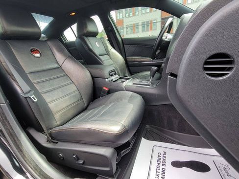 Used 2014 Dodge Charger R/T RWD image 21