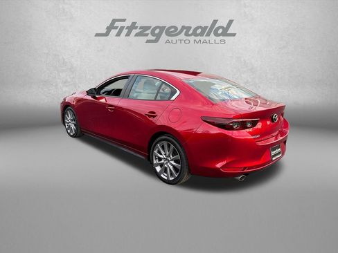 Used 2019 MAZDA MAZDA3 Sedan w/ Select Package FWD image 5