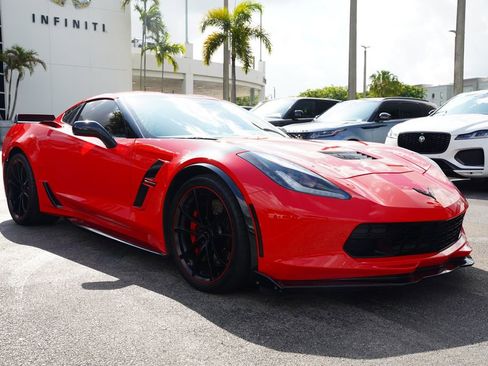 Used 2019 Chevrolet Corvette Grand Sport w/ Carbon Flash Badge Package RWD image 12