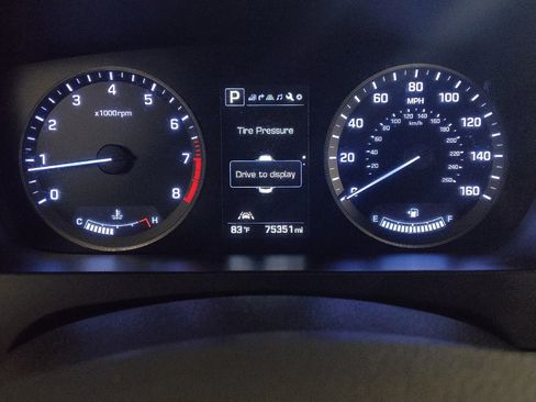 Used 2016 Hyundai Sonata Limited w/ Option Group 04 FWD image 23