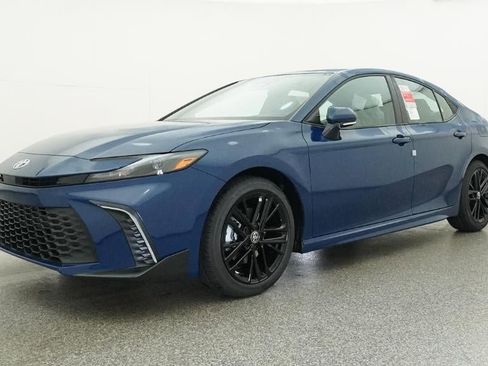 New 2026 Toyota Camry SE FWD image 17