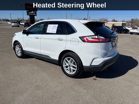 Used 2023 Ford Edge SEL w/ Convenience Package image 3