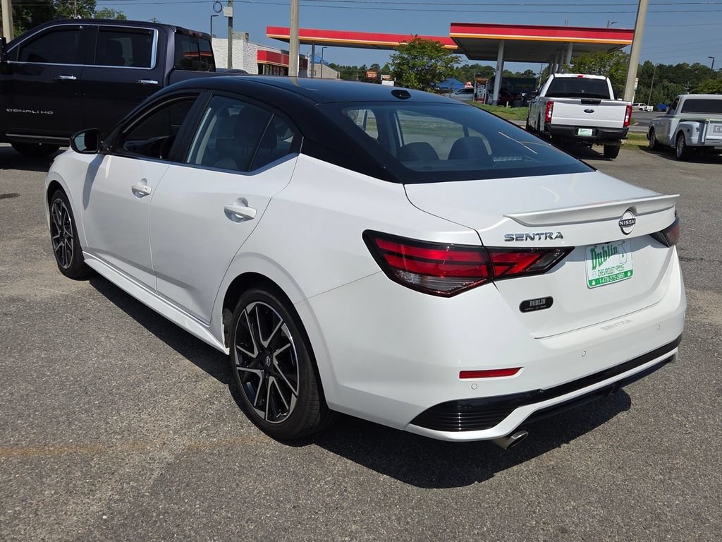 Certified 2025 Nissan Sentra SR FWD image 8