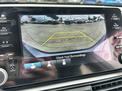Used 2022 Honda Accord LX image 17